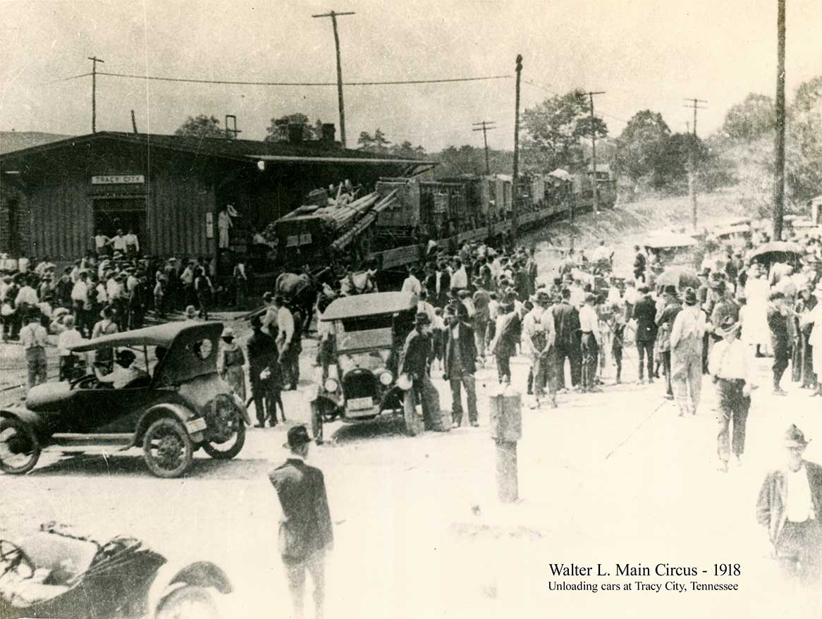 GCL014 - WALTER MAIN CIRCUS